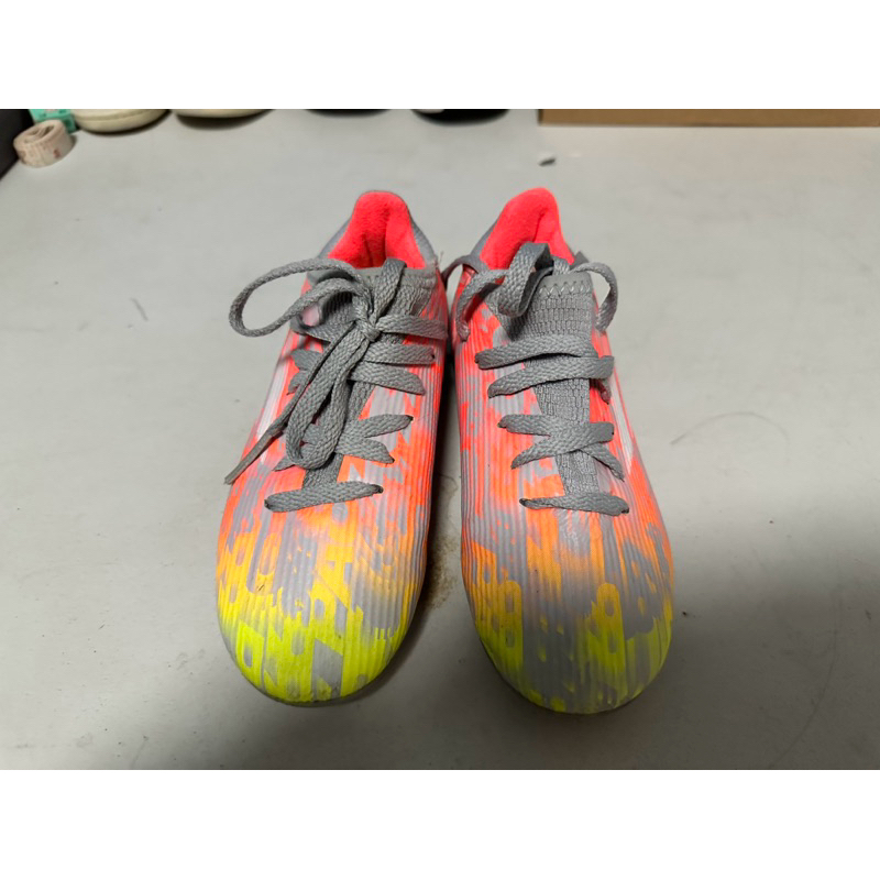 [มือสอง] รองเท้าฟุตบอลเด็ก Adidas ไซด์ 18.5 CM