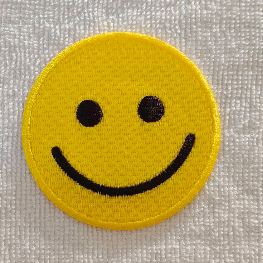 อาร์ม ตัวรีด อาร์มติดเสื้อ รูปหน้ายิ้ม อีโมจิ emoji Smile Face Patch heart หัวใจ ตกแต่งเสื้อผ้า สติ๊