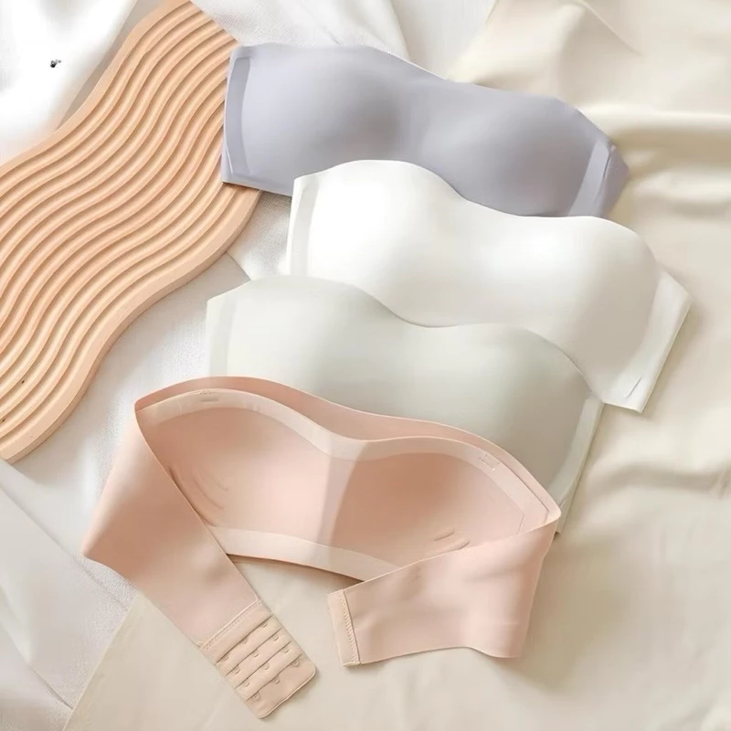 B220👙✨เสื้อชั้นในไร้โครง ฟองนํ้าบาง สวมใส่สบาย เนื้อผ้านุ่มสบาย✨