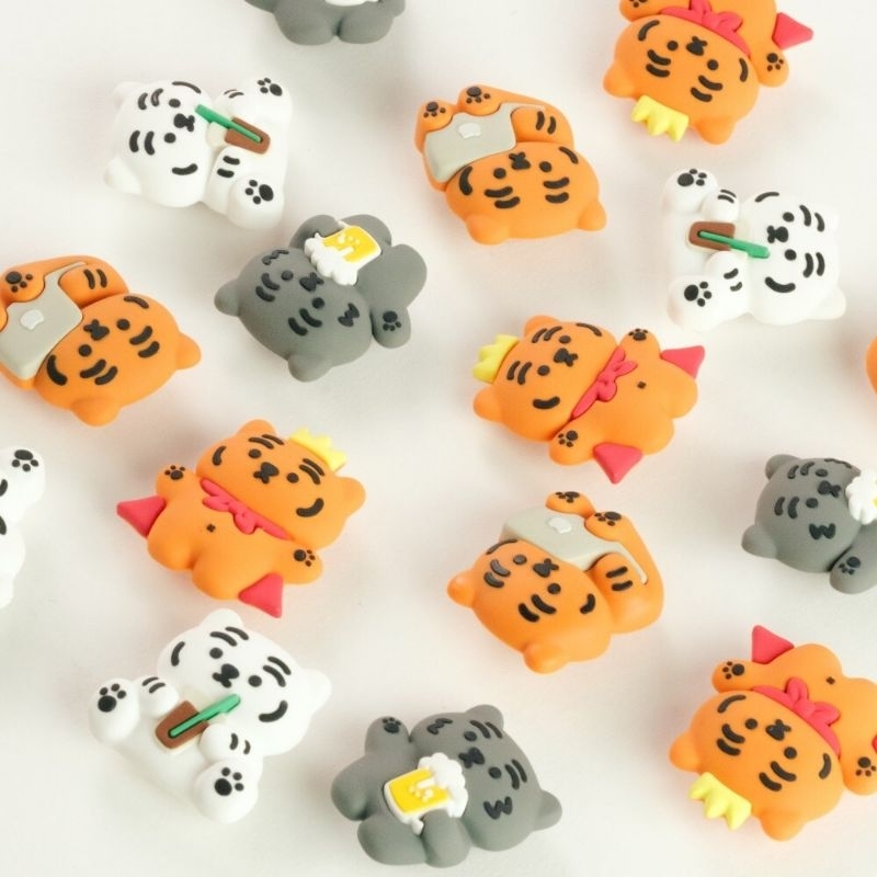 สินค้าพร้อมส่ง!! ตัวติดรองเท้า 🐯🐯 จาก Muzik Tiger มี 4 แบบ!!