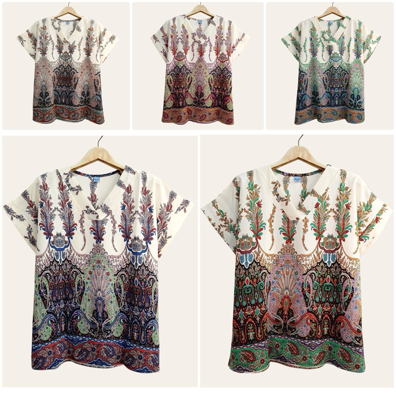 (อก 46”) เสื้อคอวี เเขนสั้น ลายไทย ผ้าไหมอิตาลี ไม่ต้องรีด