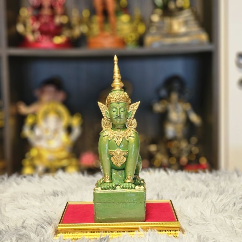 พญาปูริสาท มวลสารเเร่เหล็กน้ำพี้ ฐานกว้าง3นิ้วลึก4.5นิ้วสูง10นิ้ว