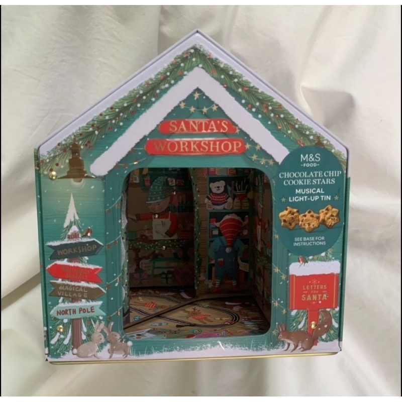 M&S Mark and Spencer Santa Workshop Musical Light-up tin กล่องบ้าน มีไฟ มีเพลง