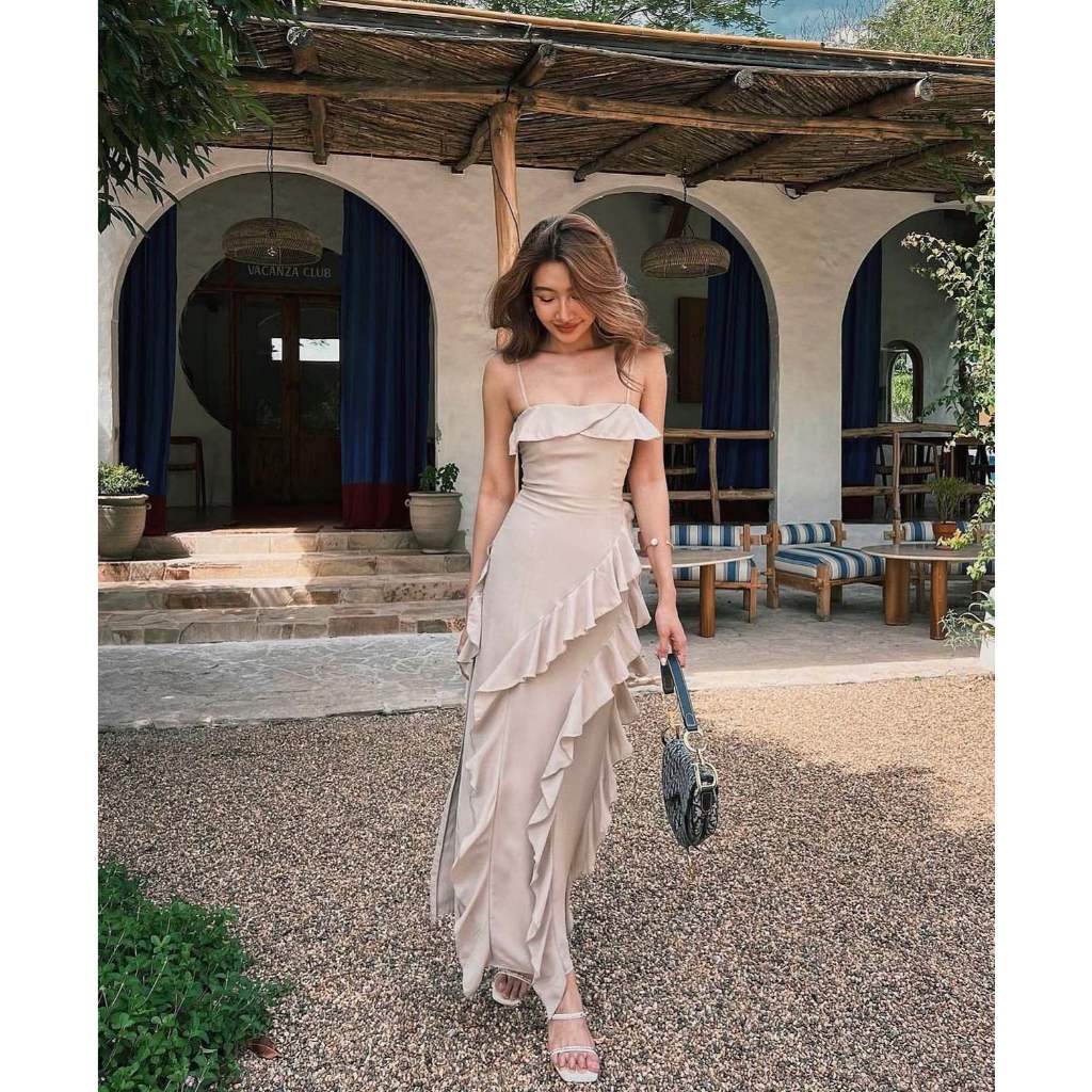 [ Fabrique.co ] - Maxi Ruffle Dress ชุดเดรสยาวสายเดี่ยว แฟชั่นผู้หญิง