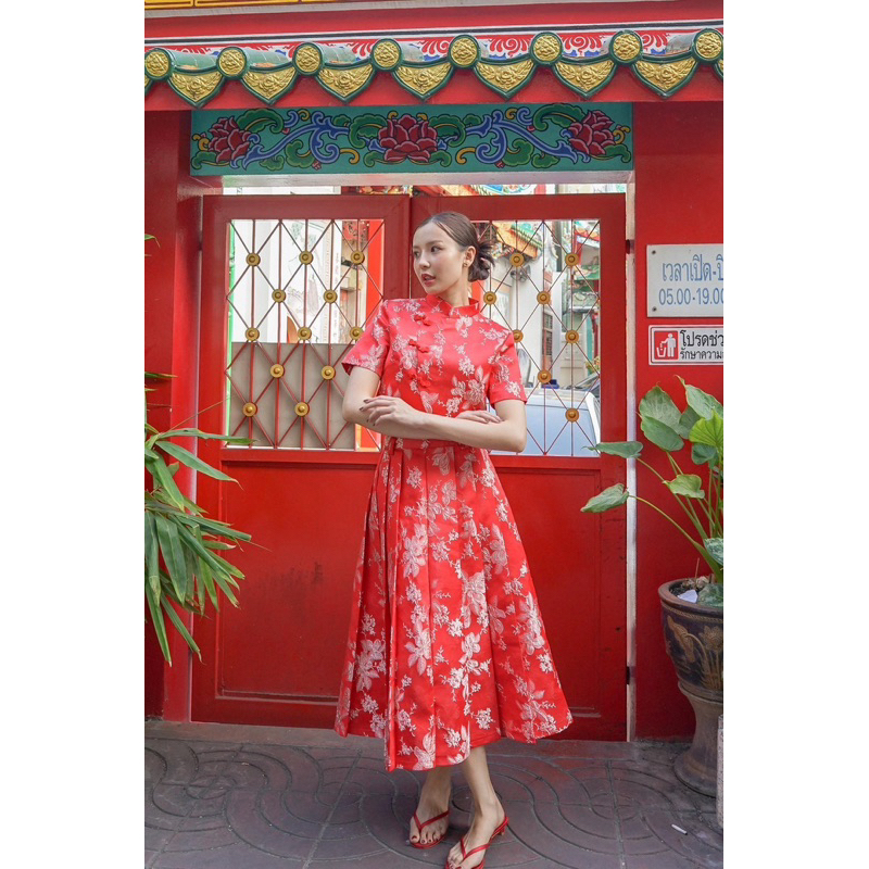 Neramit Huan qipao set
