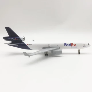 [20cm] โมเดลเครื่องบินFedEx MD-11.ทำด้วยเหล็ก มีล้อ มีล้อและขาตั้งโชว์ สวย งานละเอียด - ของขวัญ ของสะสม ของเล่น ตั้งโชว์