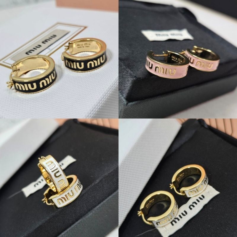 𝓝𝓮𝔀 𝓲𝓷 𝓒𝓵𝓪𝓼𝓼𝓲𝓬 ต่างหู MIU M ไฮเอน 𝑶𝒓𝒊_𝑽𝒊𝒑 อะไหล่ทอง (ดำ ขาว ชมพู)✤ 𝑬𝒗𝒆𝒓𝒚 𝒅𝒂𝒚 𝒍𝒐𝒐𝒌 ✤