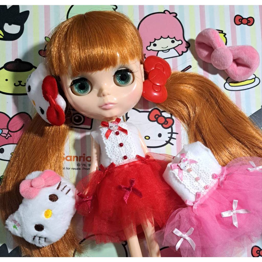 ชุดตุ๊กตาและกิ๊ปติดผม Blythe Neo