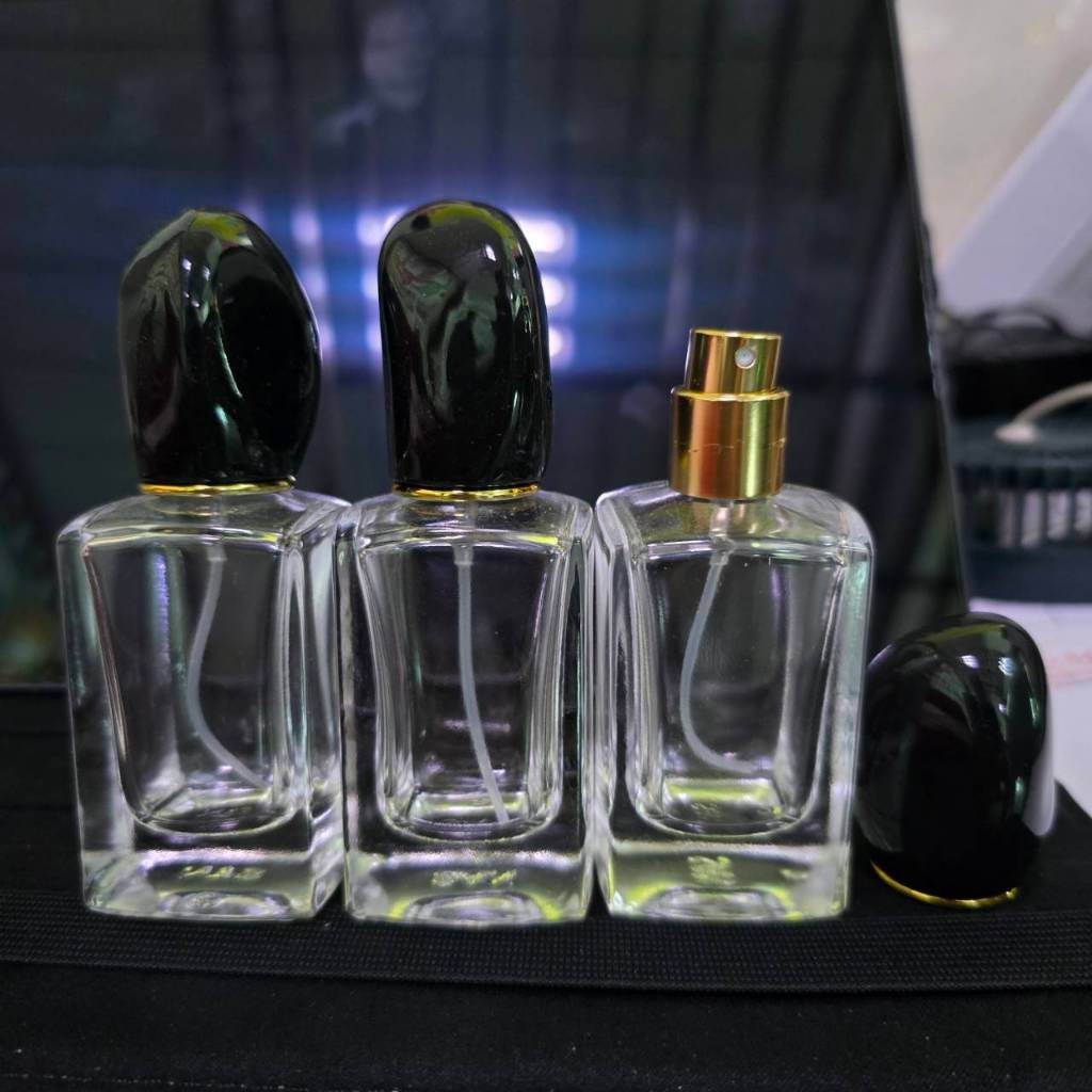 [1ขวด] ขวดน้ำหอม สิ ฝาสีดำ 30 ML.