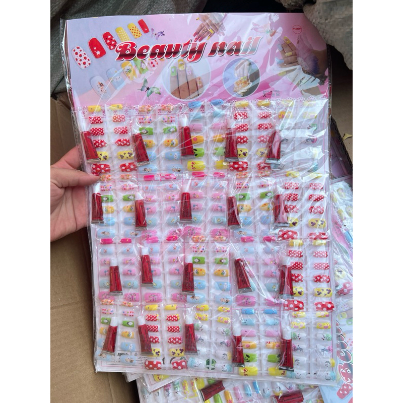 ส่งในไทย เล็บปลอม ของเล่นยกแผง ของเล่นเด็ก ติดเล็บ สติกเกอร์ติดเล็บ เล็บ ทำเล็บ ต่อเล็บ