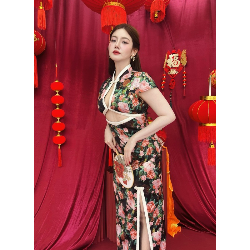 เดรสกี่เพ้าลายดอกกุหลาบยกมาทั้งสวน - รูปที่ 5