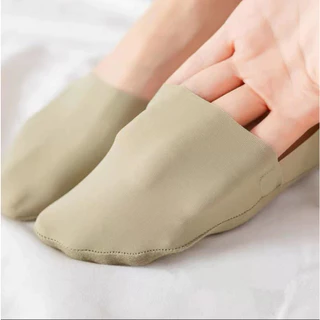 ถุงเท้าคัดชู ทำจากผ้า ice silk บางเบา แรงยืดหยุ่นสูงกว่าผ้าทั่วไปถึง 10 เท่า !!