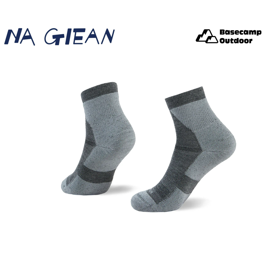 ถุงเท้าเดินป่า (ขนแกะ)  Na giean Enhanced Medium Weight Micro Hiking Socks