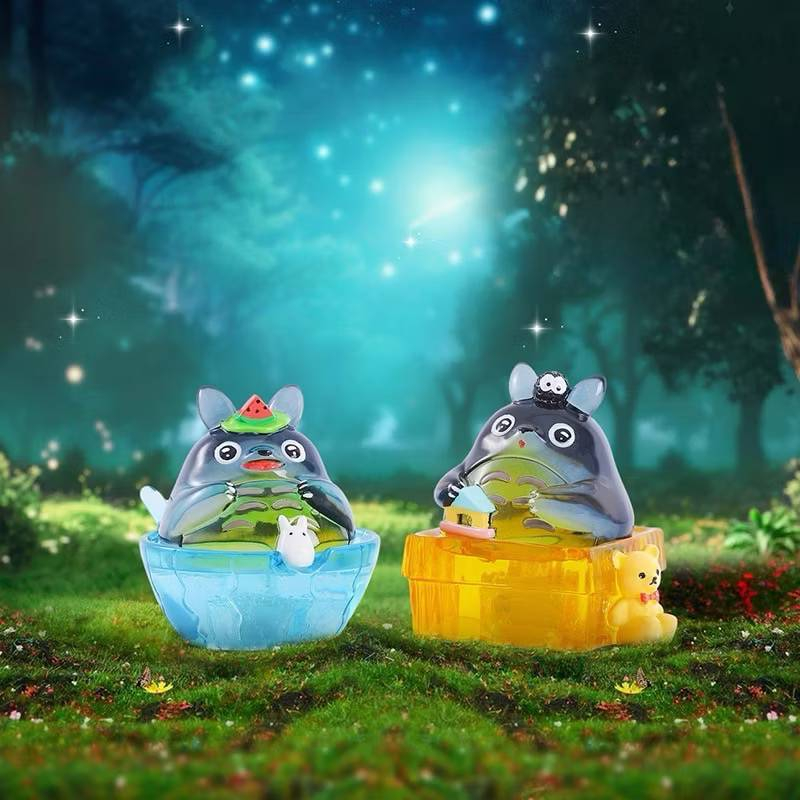 กล่องสุ่มน่ารัก น้อง Totoro  มีไฟ กล่องนึงมี 6 จุ่ม สินค้าพร้อมส่งในไทย