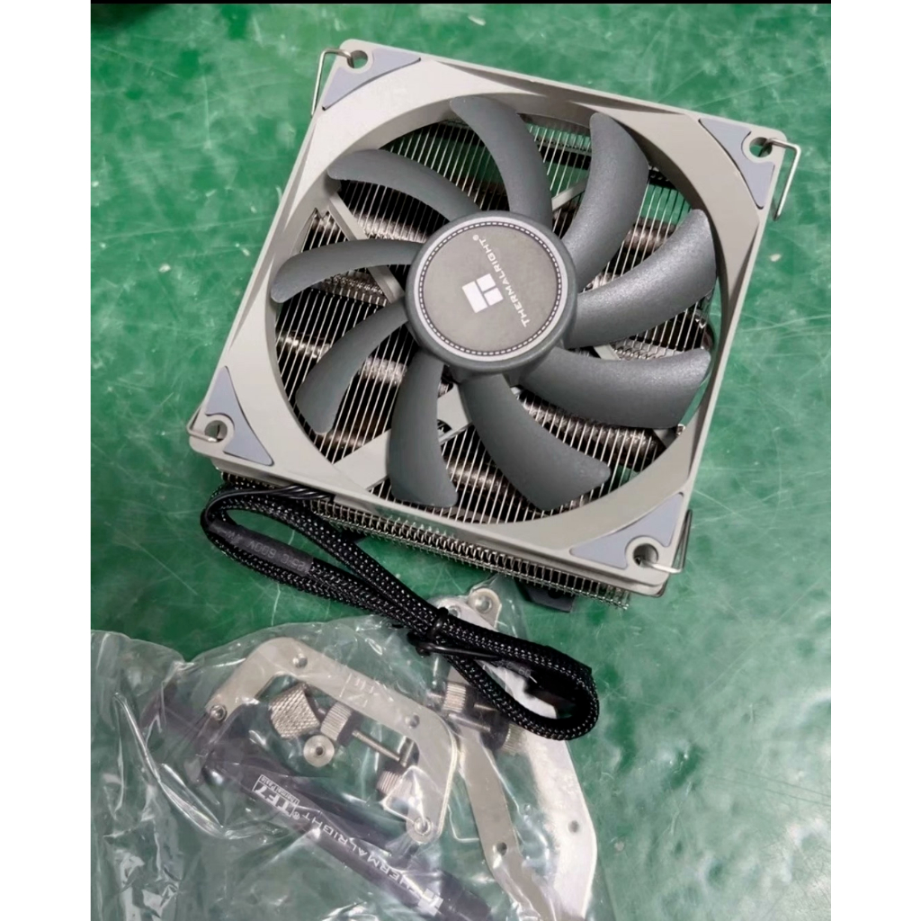 Thermalright AXP90-X47 Low Profile 92 mm Top Flow fan for Intel and AMD sockets .