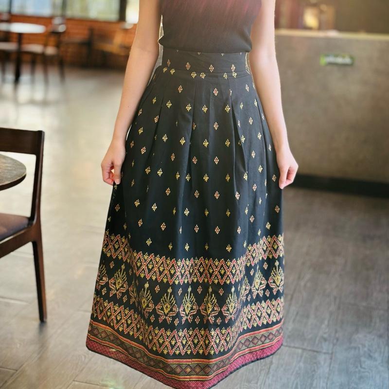 กระโปรงจีบทวิสยาว ลายนาคคู่