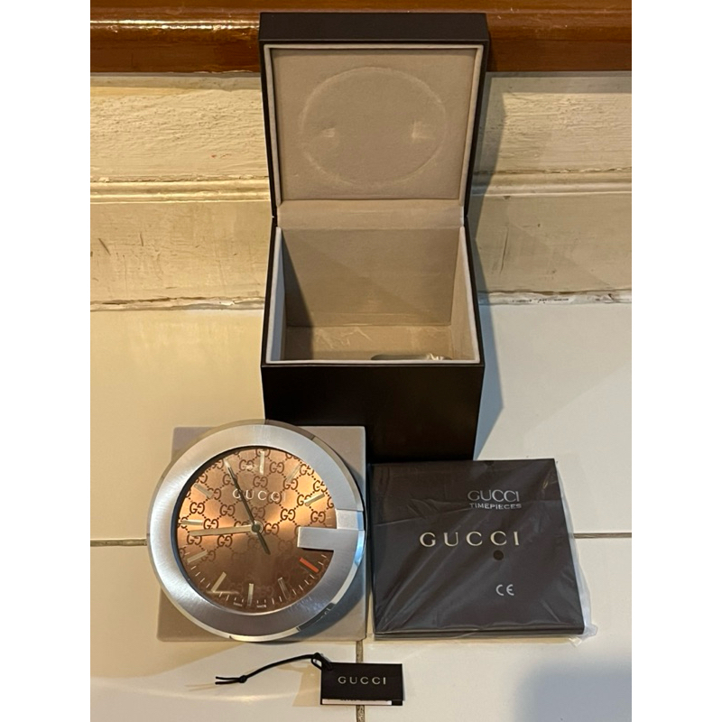 นาฬิกาตั้งโต๊ะ ยี่ห้อ GUESS มือสองญี่ปุ่น (สภาพ 98%) คัดพิเศษ ของแท้จากญี่ปุ่น 100% ของใหม่เก็บเก่า