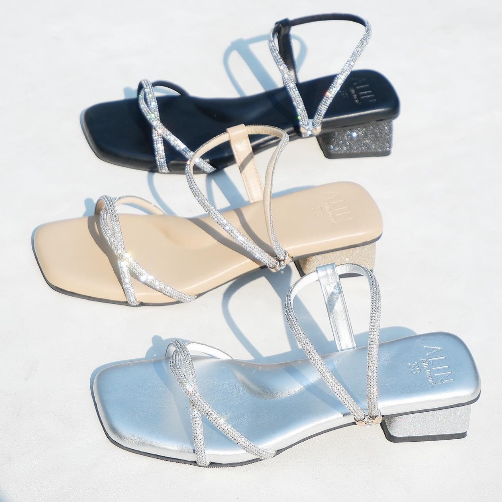 Saturn 390.- ส้นสูง1นิ้ว สีครีม สีเงิน สีดำ สีครีมอ่อน
