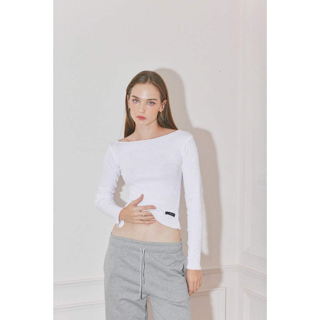 MVBKK OFF SHOULDER LONGSLEEVE เสื้อปาดไหล่แขนยาว