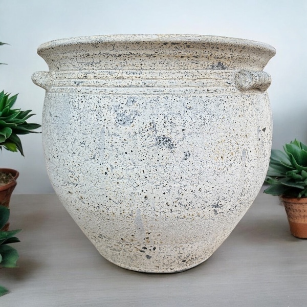 Basin อ่างดินเผาปากบาน ,มีหูเชือก 3 หู ไม่มีรูก้นใส่น้ำได้ มีหู 3 หู ขนาด 65 x 55 cm.