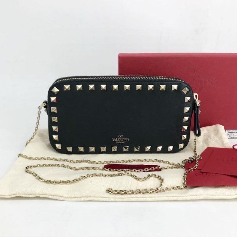 💥กระเป๋าสะพาย (Very Good) Valentino Rockstud Double Chain Bag สีดำ🖤สวยดูแพงลูกคุณมาก สภาพสวย📌รอเช็คส