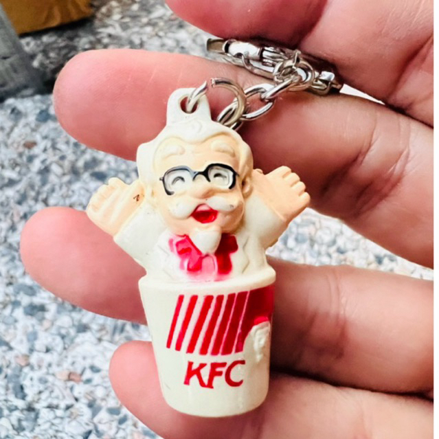 พวง kfc ผู้พัน sanda งานเก๊าเก่า สภาพดี