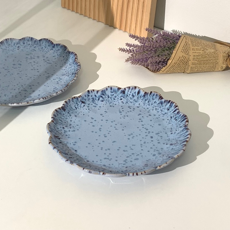 Goodsceramics FLAT PLATE FLOWER จาน ชาม งานเซรามิคน้องดอกไม้กลับมาเชิดฉายอีกครั้งหนึ่ง
