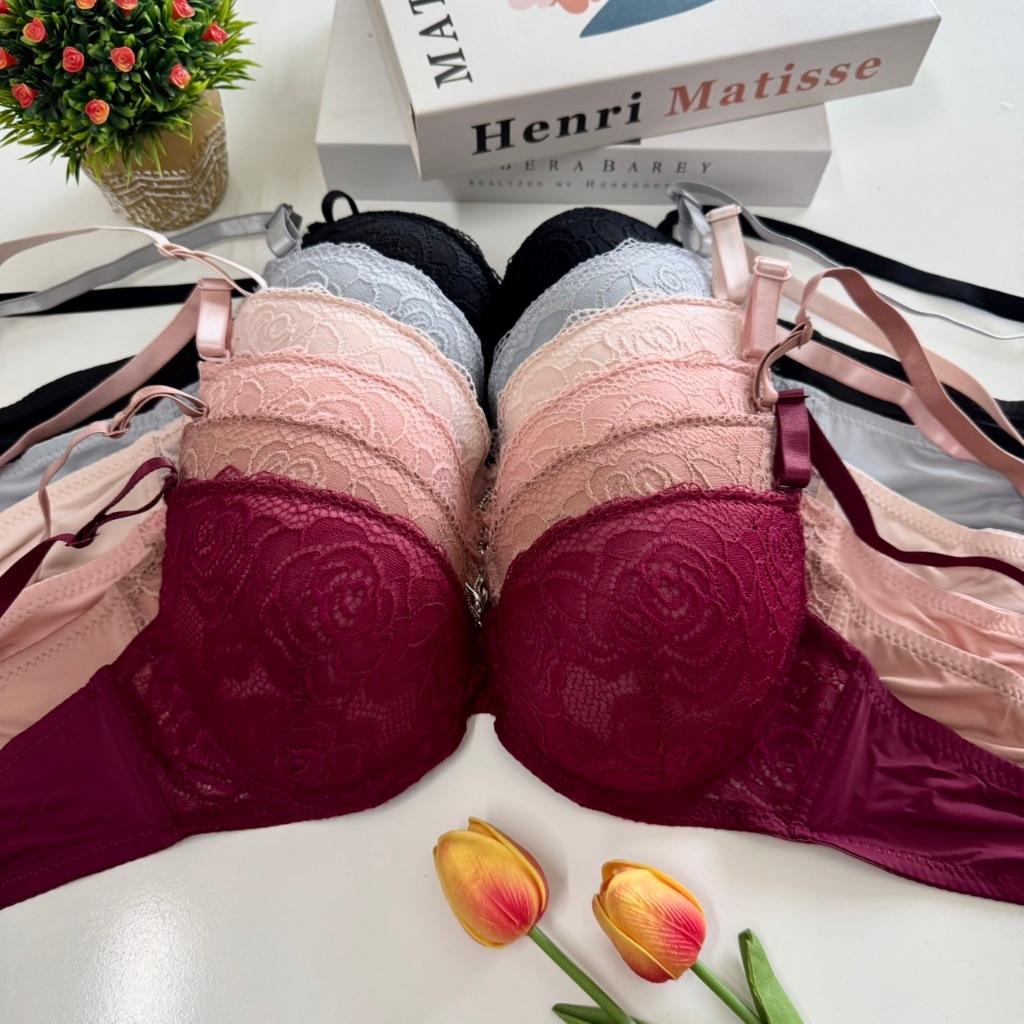 เสื้อในมีโครง คัพ B/C ลายลูกไม้หรู Clothing ฟองน้ำบาง สายถอดได้ ไซส์ 36-42 สำหรับ Women Lady