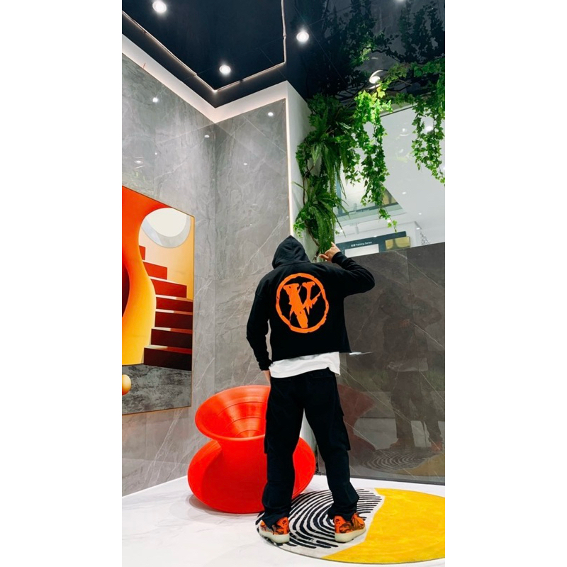 [ของแท้💯%]VLONE FRIENDS FRAGMENT ORANGE LOGO HOODIE