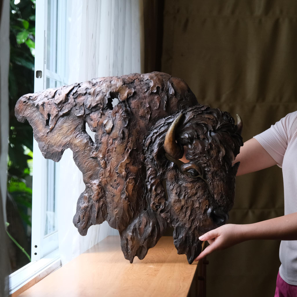 รูปปั้นควายป่า Bison ผู้ดุดัน งานจาก Mill Creek Studio