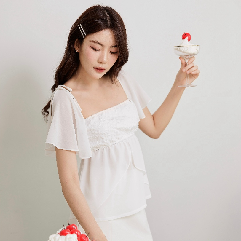 COZME BKK Rosalin blouse เสื้อเบลาส์แขนสั้น พร้อมส่ง 2 สี