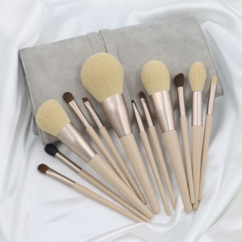 DFHFGHดแปรงแต่งหน้ามืออาชีพ 8ชิ้น เครื่องสําอาง แป้ง อายแชโดว์ รองพื้น บลัชออน คอนซีลเลอร์ เสริมความ