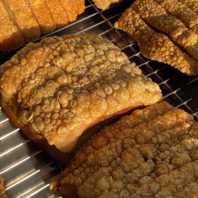 หมูกรอบสำเร็จรูป พร้อมทาน ทำสดใหม่รอเตรียมสินค้า1-2 วัน (หมูกรอบจ่านนท์) - รูปที่ 3