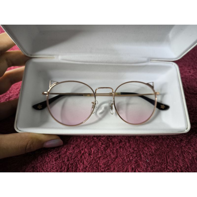 ส่งต่อ Ophtus Spy x Family Waku Waku แว่นน้องอาเนียร์ ป้องกันแสงสีฟ้า เลนส์อมชมพูไล่สี สภาพ 98% เหมื