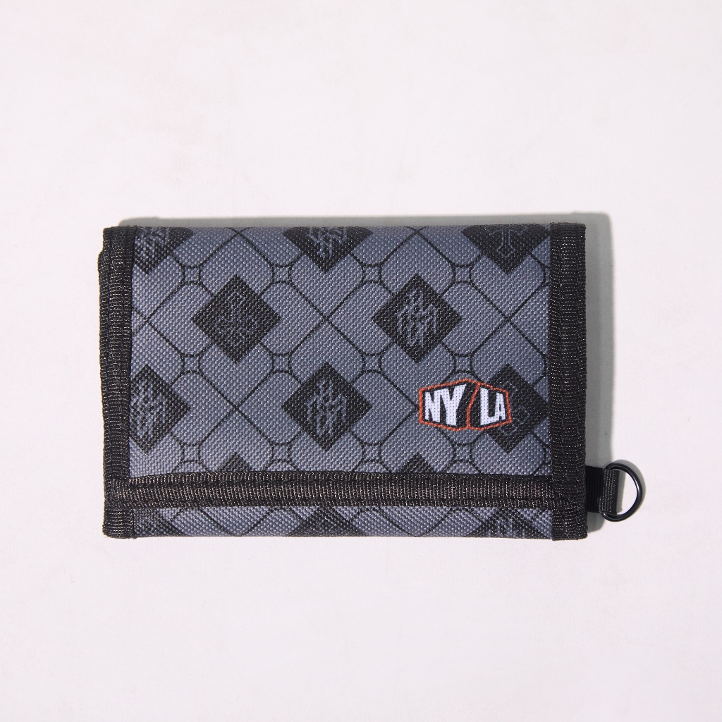 NYLA กระเป๋าสตางค์ SIGNATURE PATTERN TRI-FOLD WALLET