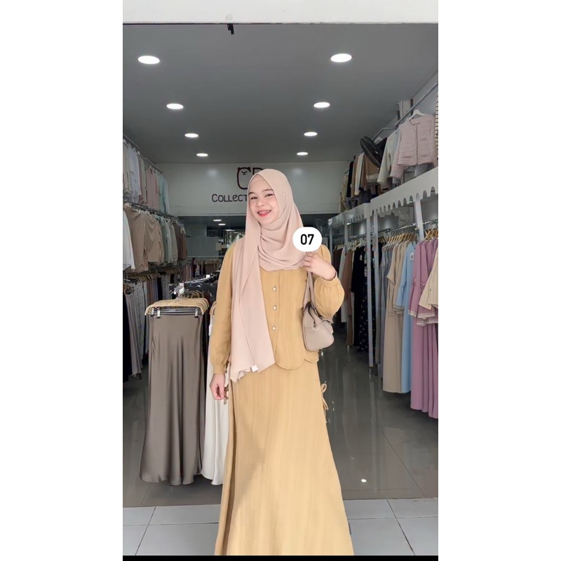 Premium hijab CB เนื้อผ้านุ่ม (สีเฟดนิดหน่อย+-แสง) - ภาพย่อย 2