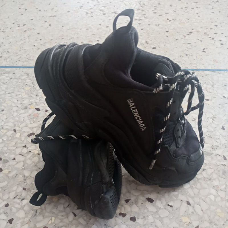 รองเท้า Balenciaga Triple S Black