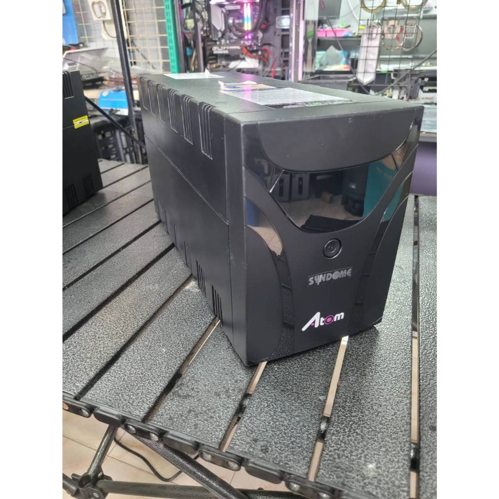 UPS สำรองไฟ Syndome ATOM 1500-LCD   900 WATT มือสอง