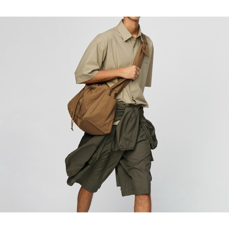 กระเป๋าสะพายข้าง Uniqlo C รุ่นใหม่ 2025 Soft Puffy จุของเยอะมาก