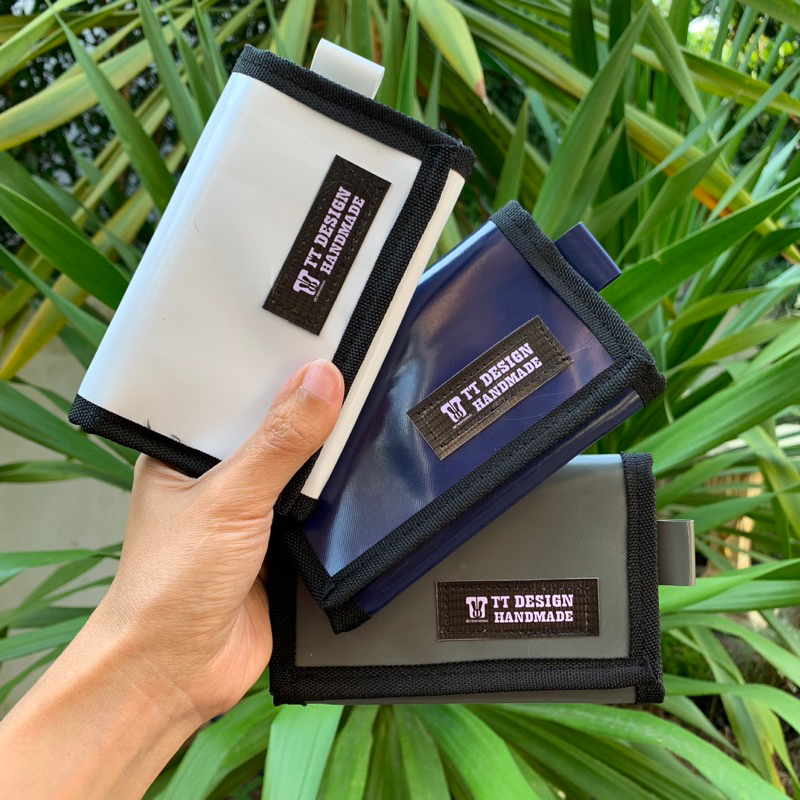 กระเป๋าสตางค์ผ้าใบ แบบ3พับ (รุ่นเมจิเทป)