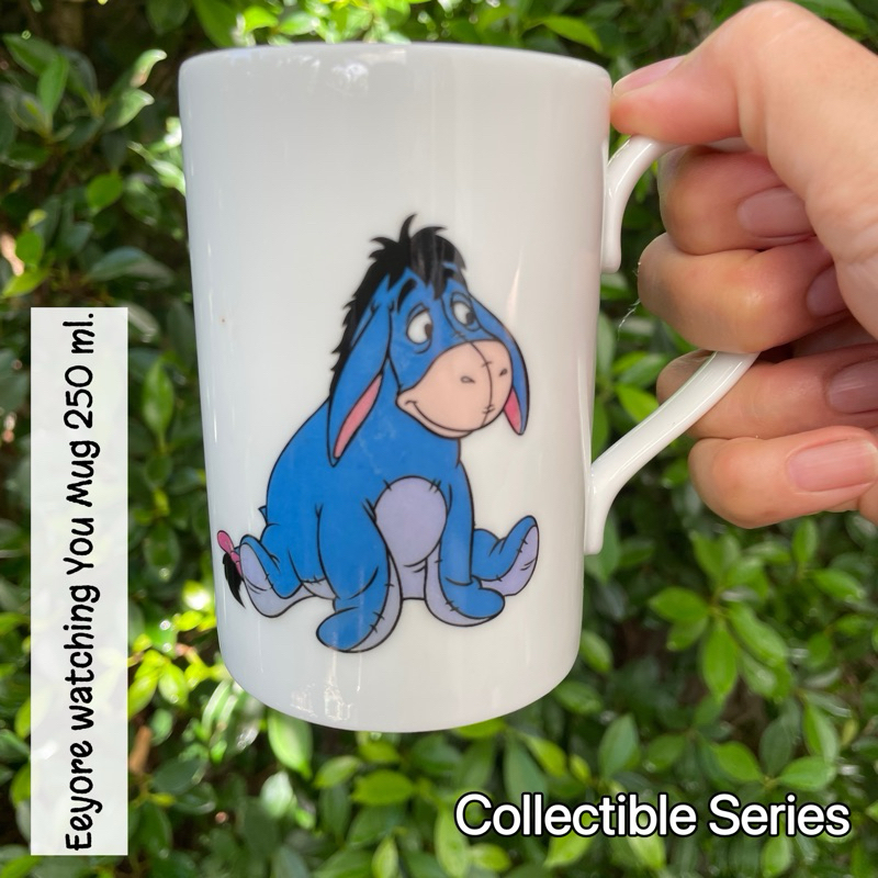 Pladao Collectible แก้วกาแฟ เซรมิค มัค Eeyore Ceramic Watching U Mug พื้นขาว Disney  8oz. /250ml.