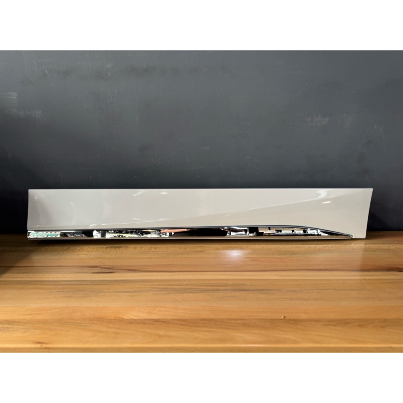 ของแท้ กาบประตูสไลด์ Alphard40 Exclusive Louge ฝั่งซ้าย