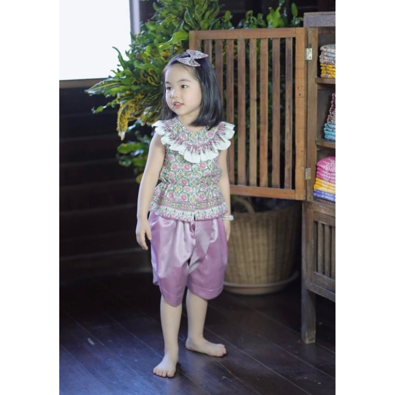 Used Little Coogie ชุดไทยเด็กผู้หญิง 3 ขวบ