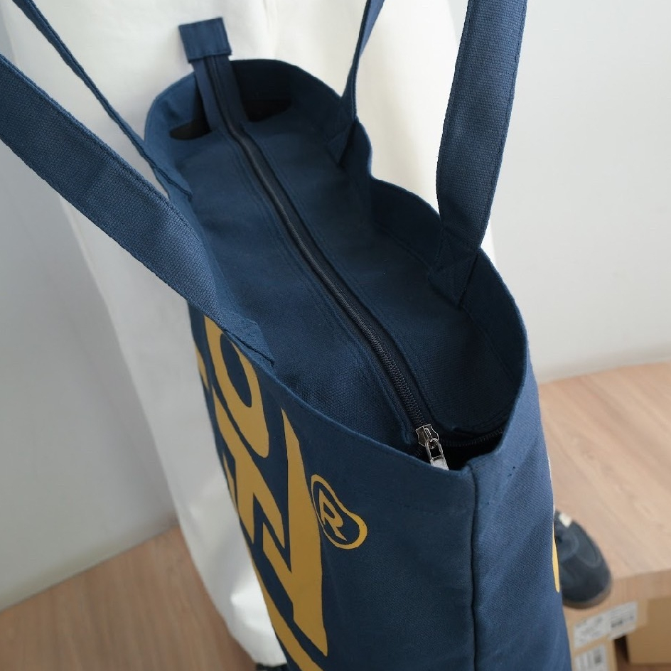 era-won กระเป๋าผ้า Medium Korea Bag (limited edition) KOREA BAG สี Serial indigo (กรมสกรีนเหลือง) มีซิป