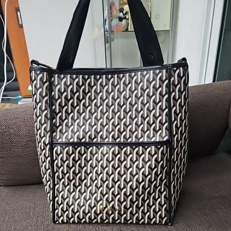 กระเป๋าสะพาย Dell'est