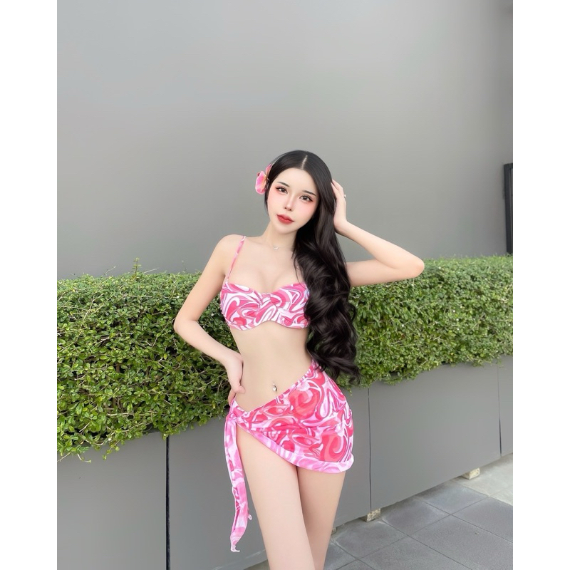 ชุดว่ายน้ำ บิกินี่โครงดันทรง 3 ชิ้น พร้อมผ้าคลุม ลายกราฟฟิค