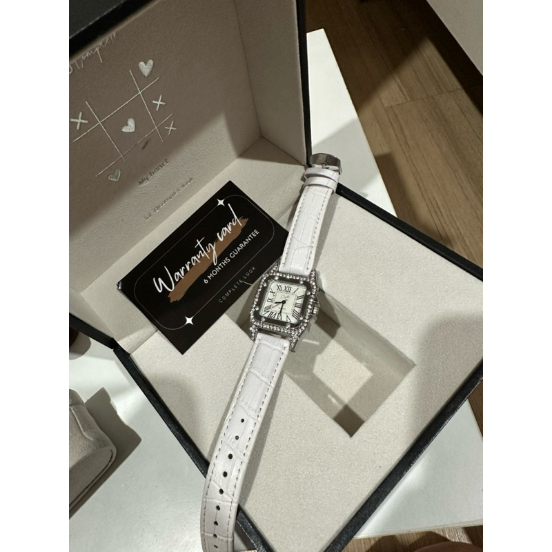 นาฬิกาข้อมือ แบรนด์ Complete look