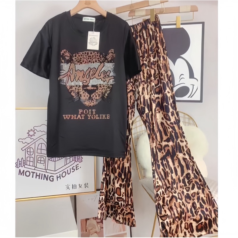 ชุดเซ็ต ผ้านิ่ม เสื้อ + กางเกงขาม้าลายเสือ Free size