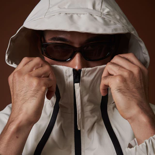 URBAN HIKER SUNGLASSES: SUMMIT SHADE แว่นกันแดดที่ทรงเป็นสไตล์ Gorpcore ใส่ได้ทั้งเดินป่าและในเมือง