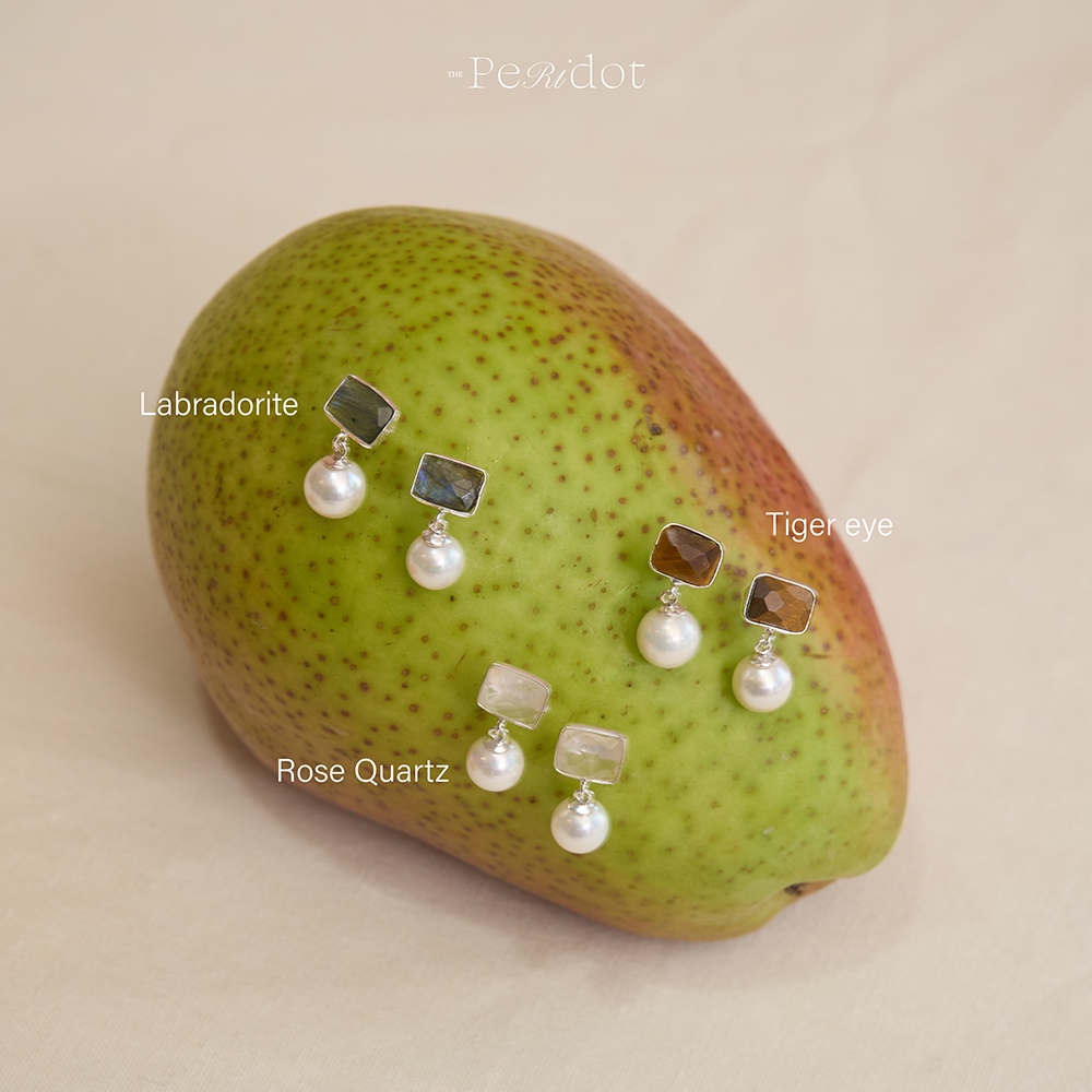 Choux Cream Earrings - ต่างหูมุกแท้ หินแท้ ความรัก งาน เงิน